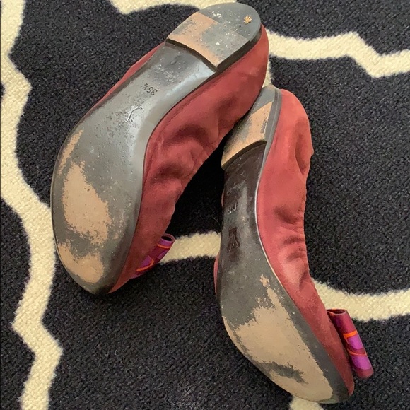 Louis Vuitton Shoe - Picture 2 of 2